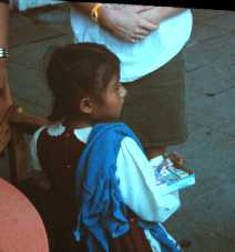 gum_girl.jpg (6017 bytes)